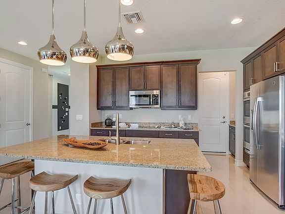 Large island for meal prep