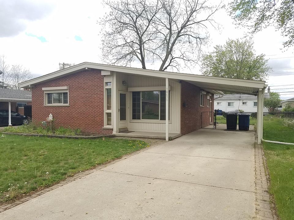 1st image of 34631 Bayview St