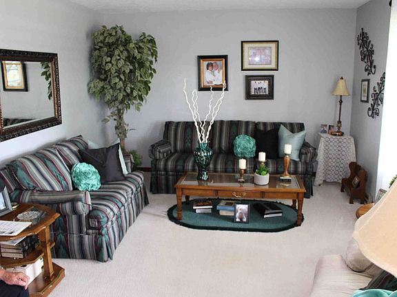 5th image of 187 Virginia Dr #A