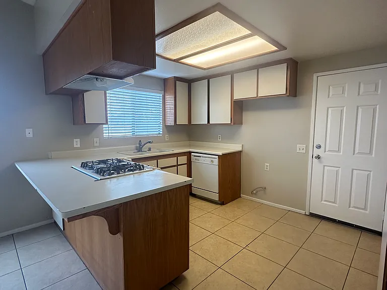 41401 Adams St #C — Photo 11