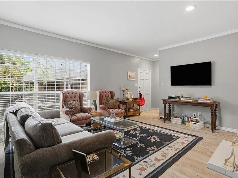 4345 Bellaire Dr S #235S — Photo 8