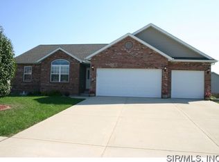 38 Meadowbrooke, Troy, IL 62294