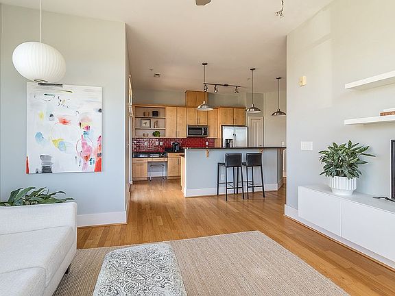 3rd image of 300 Finsbury St APT 215
