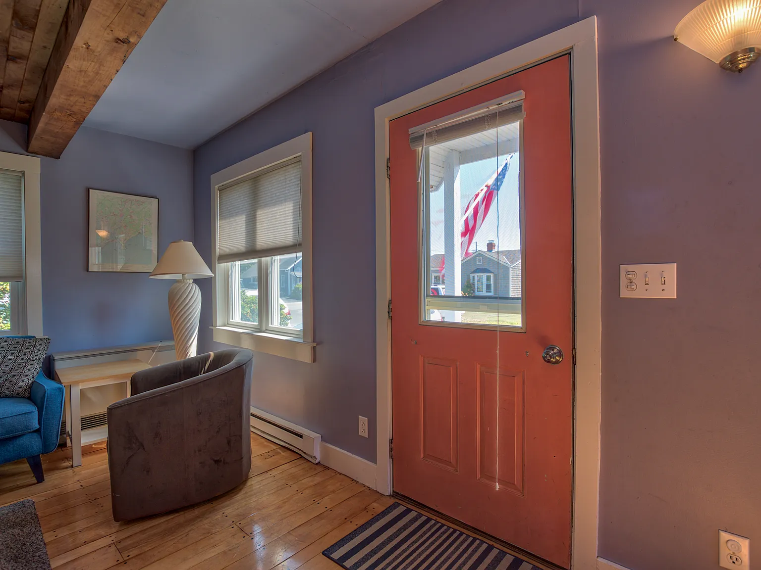 3 bed, 1137 sqft, $2,100 — Photo 2