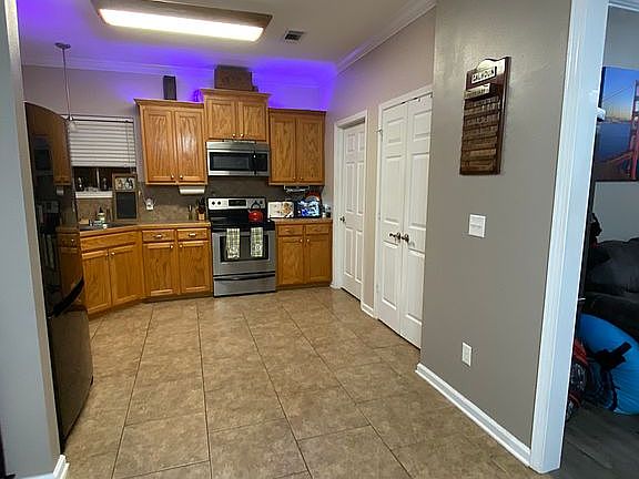 Kitchen, pantry, laundry