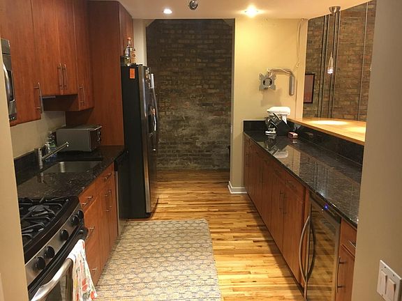 5th image of 2356 N Damen Ave #1