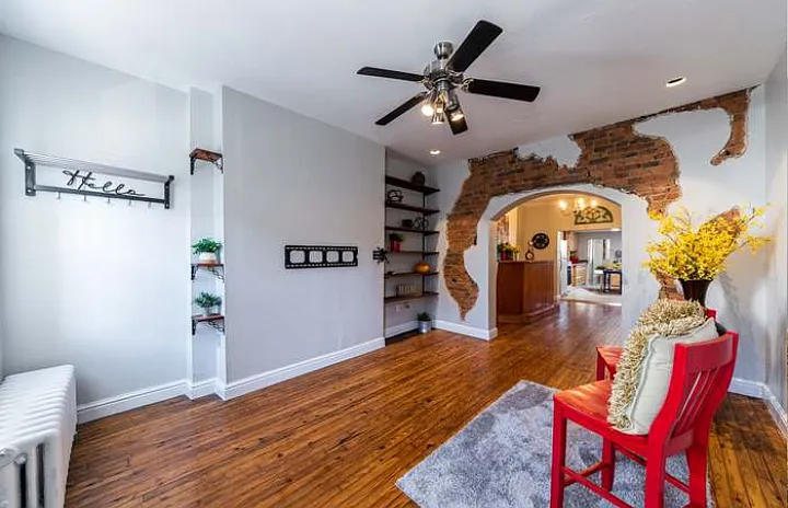 Living room - 59 S 16th St