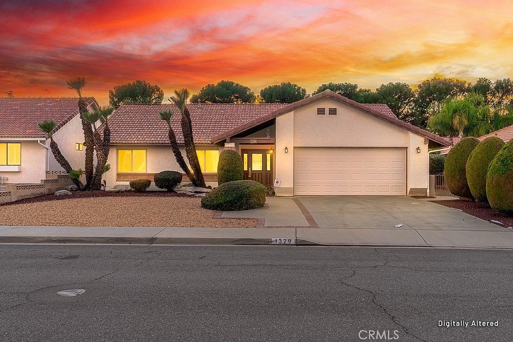 1329 Hickory Dr