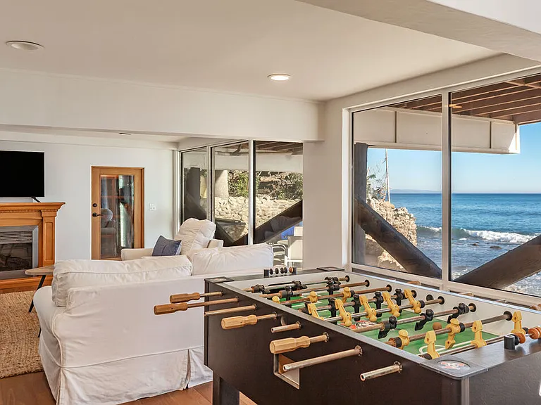 24408 Malibu Rd — Photo 36
