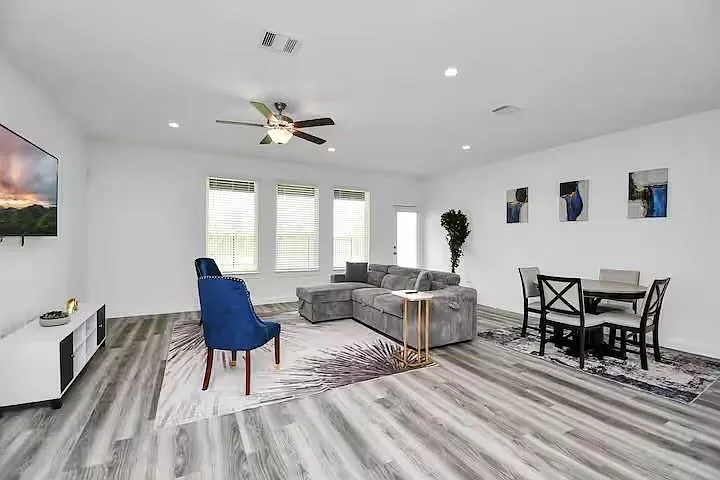12320 Churchill Downs Dr — Photo 6