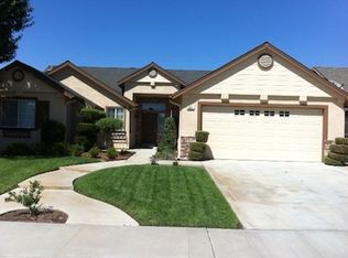 484 W Cinnamon Ave, Hanford, CA 93230
