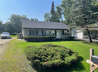 4511 W Shore Dr, McHenry, IL 60050