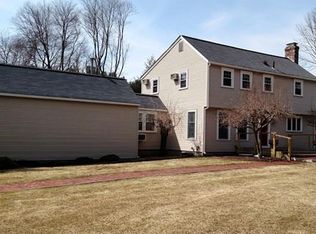 2 Earl Rd, Bedford, MA 01730