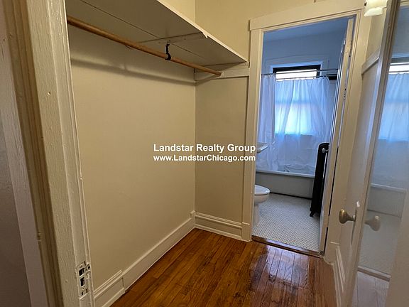 2nd image of 4015 W Melrose St APT 3S