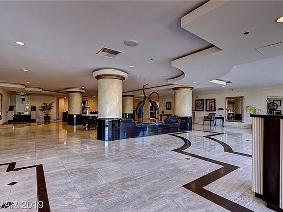 3rd image of 3111 Bel Air Dr Unit 207