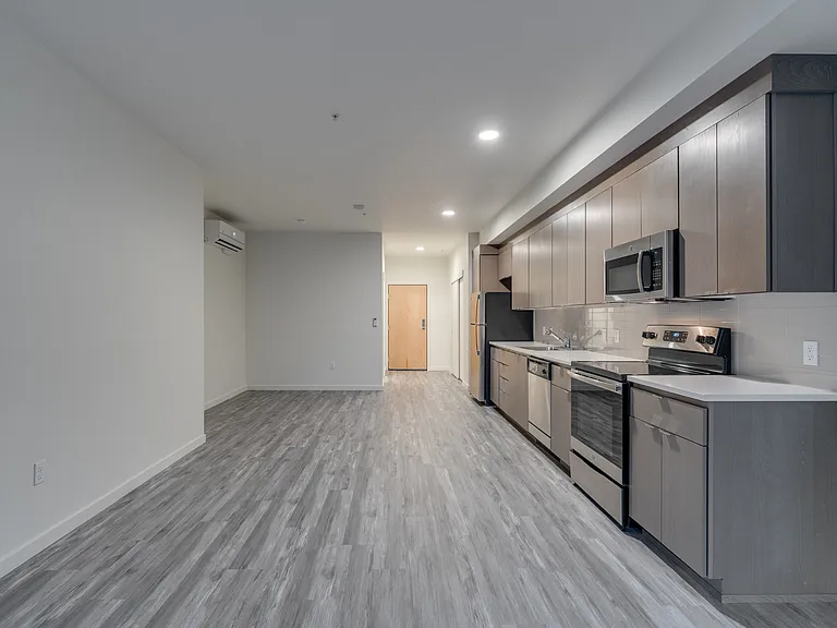 The 72nd Apartments — Photo 55