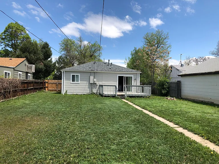 1725 Lansing St — Photo 39