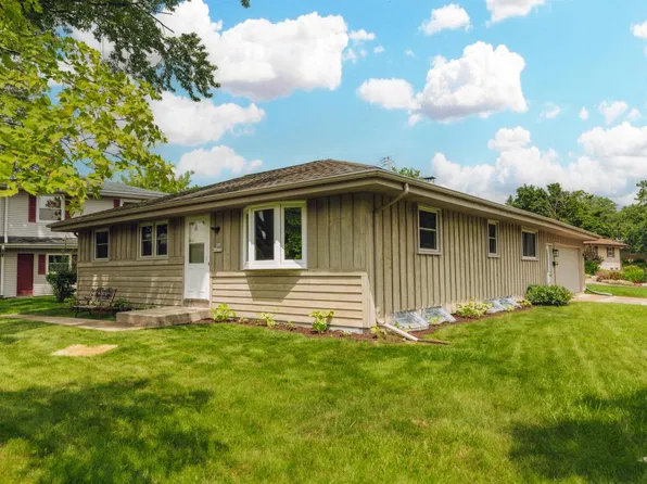 N86W14758 Menomonee River PARKWAY, Menomonee Falls, WI 53051