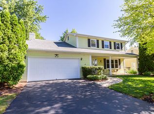 812 Gray St, St Charles, IL
