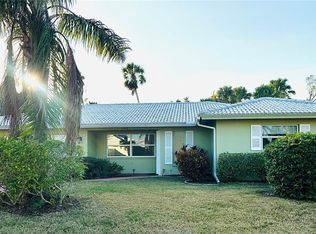 7528 Biltmore Dr, Sarasota, FL 34231