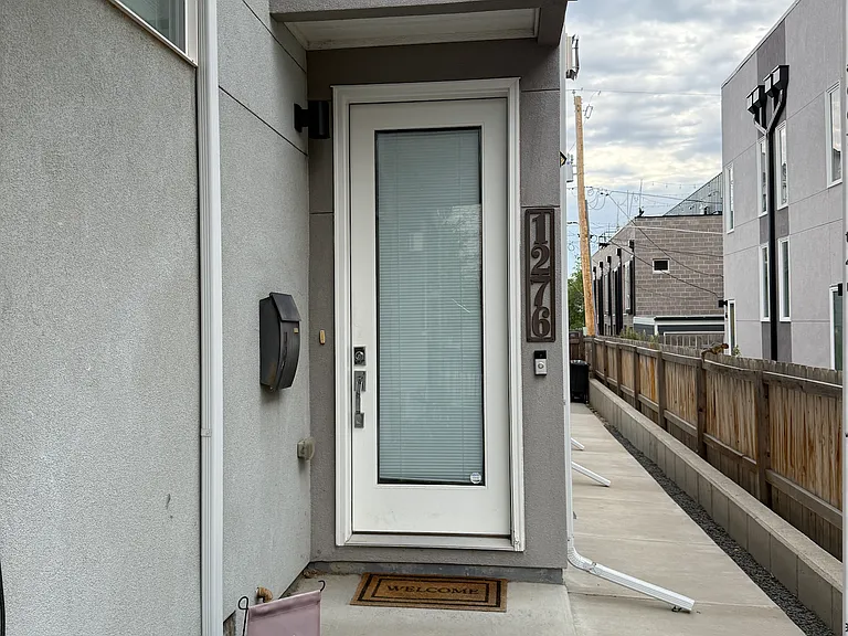 1276 Yates St — Photo 35