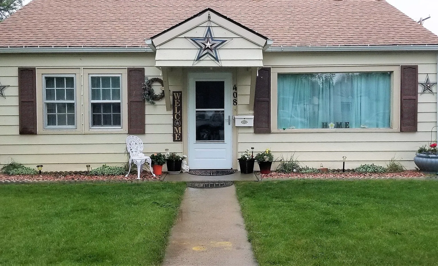 Two bedroom house in laurel — Photo 1