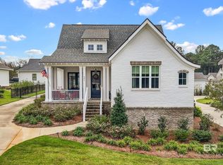 901 Geranium Dr, Fairhope, AL 36532