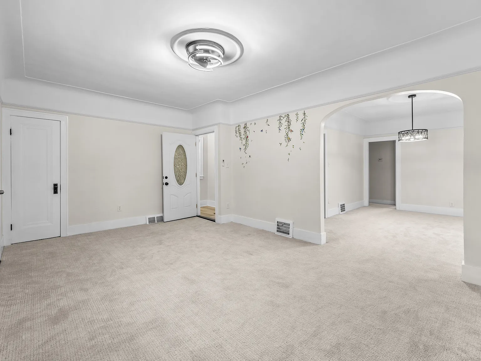 2 bed, 1029 sqft, $1,800 — Photo 4