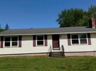 15 Vermont Ave, Worcester, MA 01603