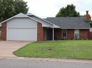 420 Rose Tree Ln, Enid, OK 73703