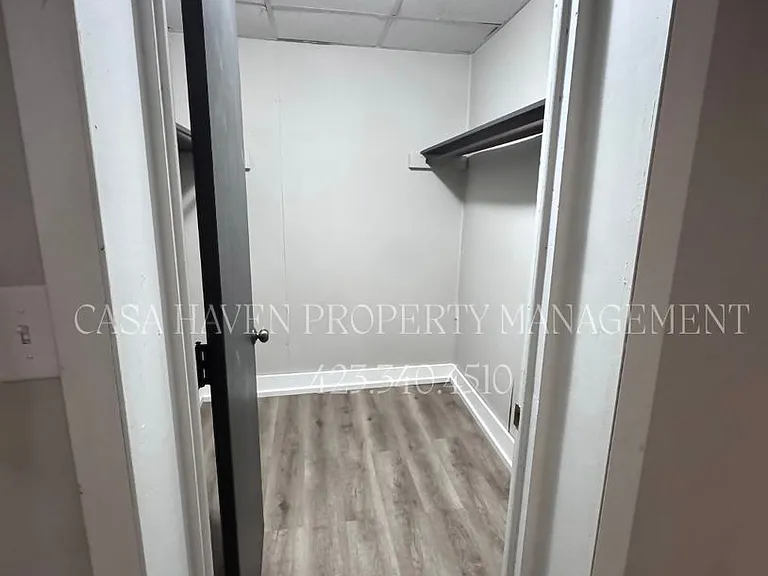 Limited-Time Special: All Utilities Included + First Month FREE with a 13-Month Lease! — Photo 7
