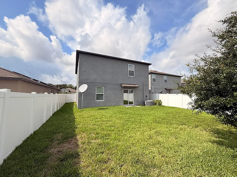 10363 Shady Preserve Dr — Photo 35