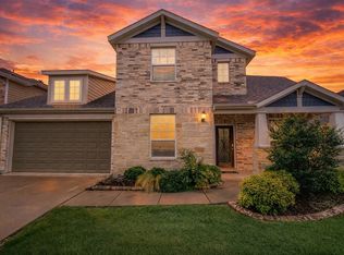 1725 Settlement Way, Aubrey, TX 76227