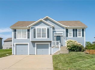 4404 NE 85th St, Kansas City, MO 64156