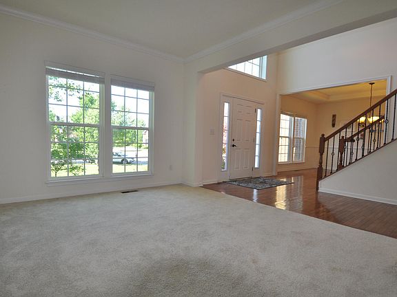 5th image of 4512 Waterchase Ct