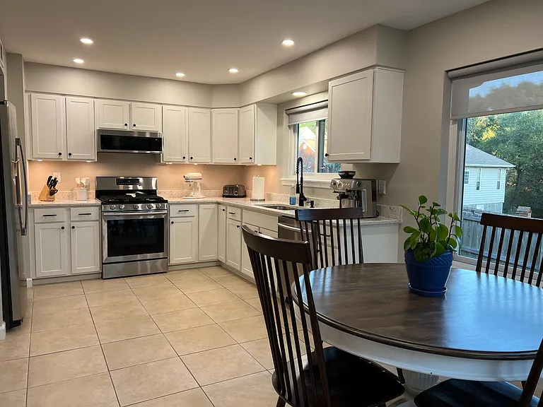 246 Hillside Dr — Photo 9