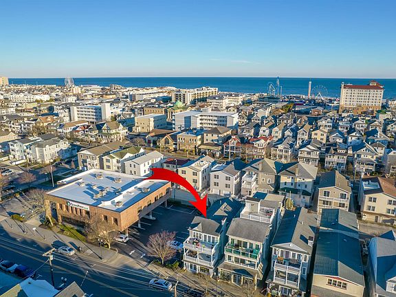 4th image of 1033 Asbury Ave #C