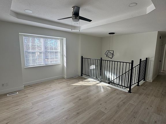 4th image of 3805 S New York Ave