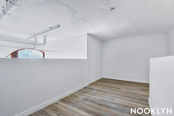 Rented by Nooklyn NYC LLC | media 47