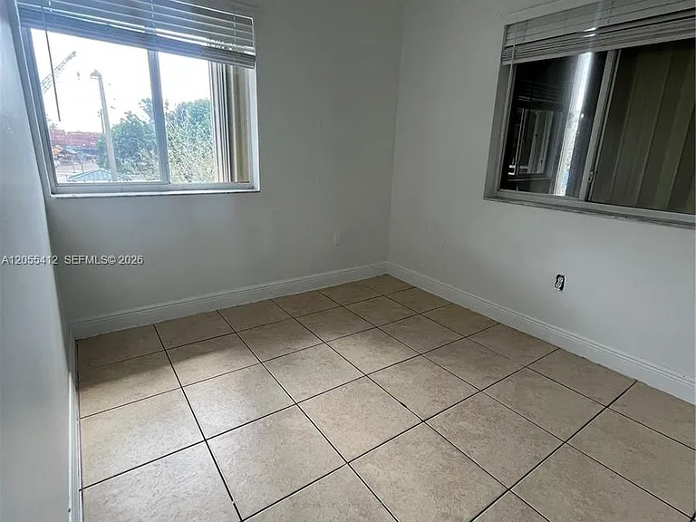 2185 NW 16th Ter #7 — Photo 3