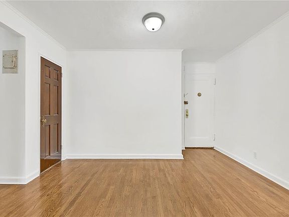 3rd image of 2280 Burnett St APT 1H
