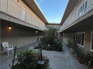 21340 Parthenia St APT 205, Canoga Park, CA 91304
