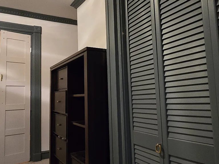 209 W Clay St — Photo 25