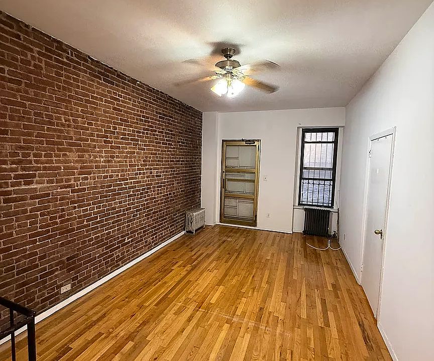 1st image of 225 Columbia St Unit 1