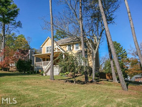 3rd image of 1287 Yorktown Cir