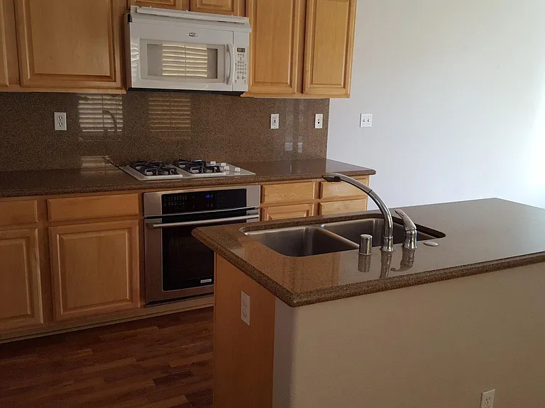 432 Hummingbird Dr — Photo 16
