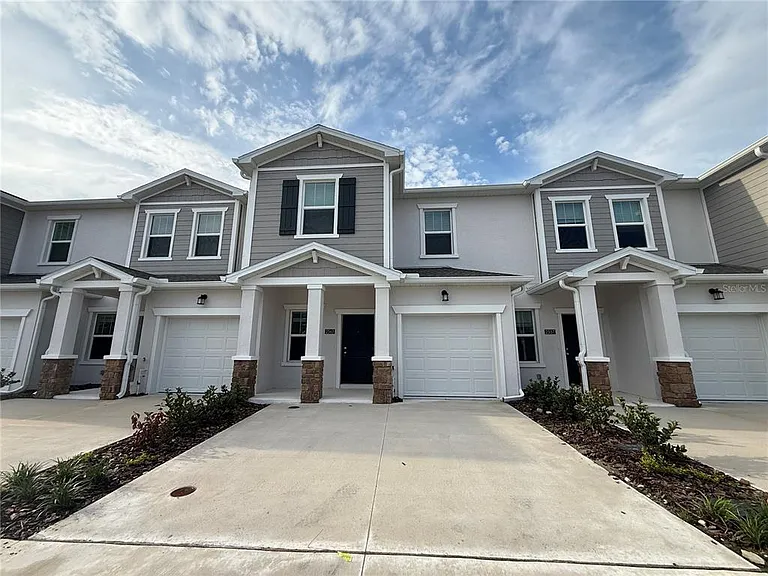 2567 Skyliine Loop — Photo 1
