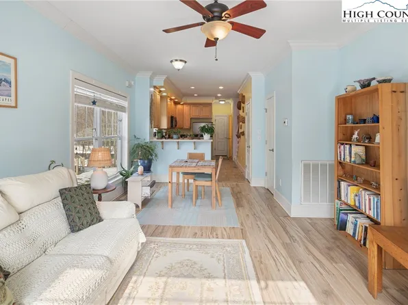 135 Stratford Lane #-, Boone, NC 28607