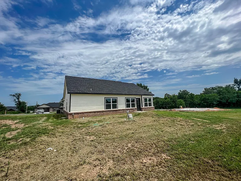 1951 Sunset Rd — Photo 18