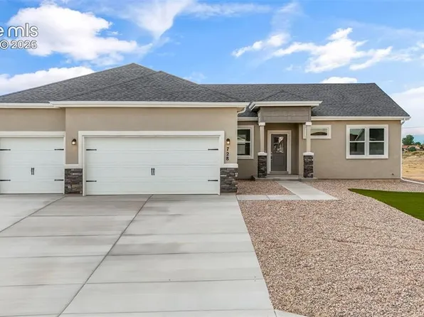 728 E Campbell Ln, Pueblo West, CO 81007